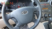 Load image into Gallery viewer, Transmission Kia Rondo 2008 - MM2217456
