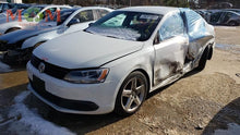 Load image into Gallery viewer, ECU ECM COMPUTER Volkswagen Jetta 2013 13 2014 14 Manual - MM2265830