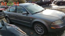 Load image into Gallery viewer, ECU ECM COMPUTER VW Passat 2002 02 2003 03 - MM2295539