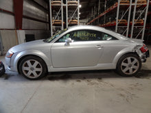 Load image into Gallery viewer, HEADLIGHT LAMP ASSEMBLY Audi TT 00 01 02 03 04 Right - NW219244