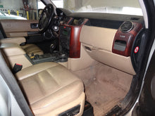 Load image into Gallery viewer, GRILLE Land Rover LR3 2005 05 2006 06 2007 07 2008 08 2009 09 Upper - NW98613