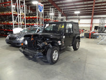 Load image into Gallery viewer, WHEEL RIM Cherokee TJ Wrangler 96-01 15x7 ALUM 15x7, 5 lug, 4-1/2" - NW196737