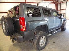 Load image into Gallery viewer, Park Lamp Light Hummer H3 2006 - NW81561