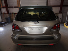 Load image into Gallery viewer, CD CHANGER Lexus RX300 1999 99 2000 00 01 02 03 - NW138191