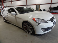 Load image into Gallery viewer, FOG LAMP LIGHT Hyundai Genesis 09 10 11 12 Bumper Mounted Right - NW82658