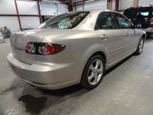 Load image into Gallery viewer, RADIO MAZDA 6 06 07 AM FM CD - NW138255