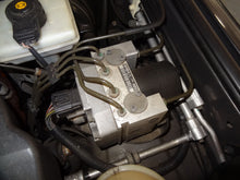 Load image into Gallery viewer, FOG LIGHT Land Rover Discovery 2003 03 2004 04 Left - NW83383