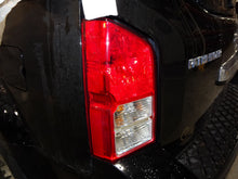 Load image into Gallery viewer, RADIO CONTROLS Nissan Armada Pathfinder 06 07 08 09 10 11 12 - NW137282