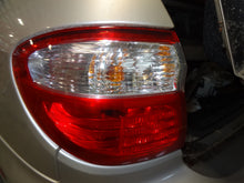 Load image into Gallery viewer, PARKLAMP Infiniti I30 I35 00 01 02 03 04 Right - NW82555