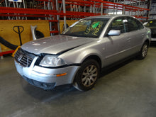 Load image into Gallery viewer, PARKLAMP Volkswagen Passat 2001 01 2002 02 2003 03 2004 04 2005 05 Left. - NW83695