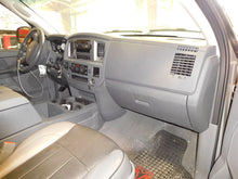 Load image into Gallery viewer, Fog Light Dodge 1500 2500 3500 Pickup 2002 02 2003 03 04 05 06 07 08 - 10 Right - NW81421