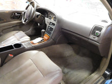Load image into Gallery viewer, Radio INFINITI Q45 1995 - NW137138