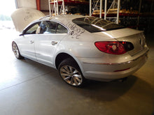 Load image into Gallery viewer, TURN SIGNAL LIGHT LAMP CC 09 10 11 12 Bumper Mounted Right - NW83652