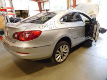 Load image into Gallery viewer, TURN SIGNAL LIGHT LAMP CC 09 10 11 12 Bumper Mounted Left - NW83651