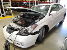 Load image into Gallery viewer, RADIATOR FAN ASSEMBLY Camry Solara 02 03 04 05 06 07 - NW64649