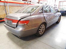 Load image into Gallery viewer, RADIATOR FAN ASSEMBLY Azera 2006 06 2007 07 2008 08 - NW63903