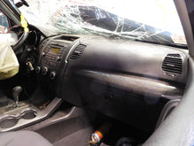 Load image into Gallery viewer, SPEEDOMETER CLUSTER Kia Sorento 2011 11 2012 12 2013 13 - NW160774