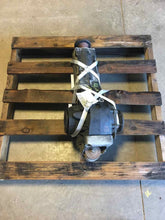 Load image into Gallery viewer, CD CHANGER Audi 90 100 A4 A6 S6 V8 92 93 94 95 96 97 98 - NW136062
