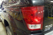 Load image into Gallery viewer, BODY CONTROL MODULE BCM COMPUTER Commander Grand Cherokee 09-10 - NW27329