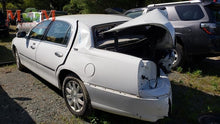 Load image into Gallery viewer, Engine Motor LINCOLN & TOWN CAR 2010 - MM2380693