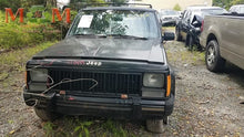 Load image into Gallery viewer, AC COMPRESSOR Cherokee Wagoneer Wrangler 1988 88 89 90 - MM2398934