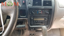 Load image into Gallery viewer, TRANSFER CASE 4 Runner Tacoma 96 97 98 99 00 - 02 03 04 - MM2462795