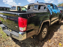 Load image into Gallery viewer, TRANSFER CASE Toyota Tacoma 2016 16 2017 17 2018 18 2019 19 - MM2495661