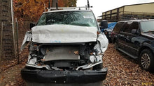 Load image into Gallery viewer, AC Compressor SAVANA 2500 VAN 2021 - MM2538596