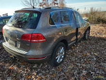 Load image into Gallery viewer, Alternator Volkswagen Touareg 2013 - MM2577874