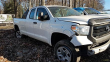 Load image into Gallery viewer, ECU ECM Computer Toyota Tundra 2017 - MM2599397