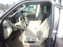 Load image into Gallery viewer, FOG LAMP LIGHT F250SD Pickup F350SD Pickup 08-10 Bumper Mounted Right - NW81505