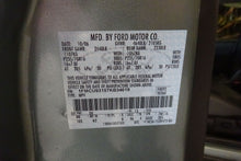 Load image into Gallery viewer, Floor Shifter Ford Escape 2007 - NW77260