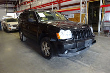 Load image into Gallery viewer, Fog Light Aspen Grand Cherokee Durango Dakota 2005 05 2006 06 07 08 09 10 - NW81580