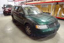 Load image into Gallery viewer, POWER STEERING PUMP AUDI A4 PASSAT 97 98 99 00 01 02 03 - NW164192