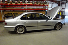 Load image into Gallery viewer, BODY CONTROL MODULE BMW 525i 750i M5 1998 98 - 03 - NW29463