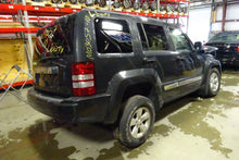 Load image into Gallery viewer, RADIATOR Jeep Liberty 2008 08 2009 09 2010 10 2011 11 2012 12 - NW131747