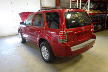 Load image into Gallery viewer, FOG LAMP LIGHT Mercury Mariner 05 06 07 08 09 10 11 Right - NW81786