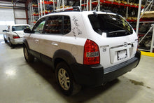 Load image into Gallery viewer, SPEEDOMETER CLUSTER Hyundai Tucson 2007 07 2008 08 2009 09 - NW160381