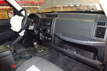 Load image into Gallery viewer, SIDE MARKER LAMP LIGHT Liberty 2008-2012 Bumper Mounted Right - NW81644