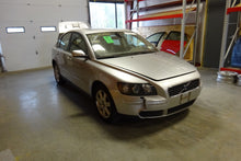 Load image into Gallery viewer, Air Bag computer Volvo S40 V50 2004 04 2005 05 2006 06 2007 07 - NW39028