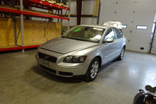 Load image into Gallery viewer, Air Bag computer Volvo S40 V50 2004 04 2005 05 2006 06 2007 07 - NW39028