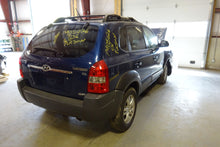 Load image into Gallery viewer, FOG LAMP LIGHT Hyundai Tucson 05 06 07 08 09 Bumper Mounted Right - NW82672