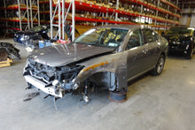 Load image into Gallery viewer, REAR VIEW CAMERA CONTROL MODULE COMPUTER M35 M45 2006 06 2007 07 - NW31553