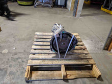 Load image into Gallery viewer, Floor Shifter Toyota 4 Runner 2003 - NW78301