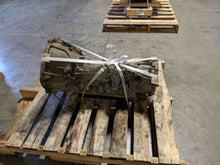 Load image into Gallery viewer, Floor Shifter Toyota 4 Runner 2003 - NW78301