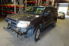 Load image into Gallery viewer, Floor Shifter Toyota 4 Runner 2003 - NW78301