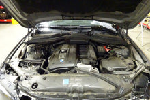 Load image into Gallery viewer, Fuel pump computer BMW 330i 328i 528i 525i 530i 2004 04 05 06 07 08 - 11 - NW29483