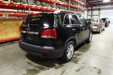 Load image into Gallery viewer, Fog Light Kia Sorento 2011 11 2012 12 2013 13 Left LX EX - NW82858