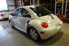 Load image into Gallery viewer, FOGLIGHT VW Beetle 1998 98 1999 99 2000 00 Left - NW83630