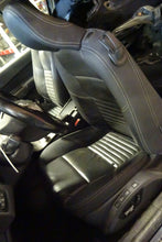 Load image into Gallery viewer, Radio Volvo C30 C70 S40 V50 2009 09 2010 10 2011 11 2012 12 2013 13 Am Fm CD - NW140694